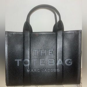 Marc Jacobs The Tote Bag Medium Leather